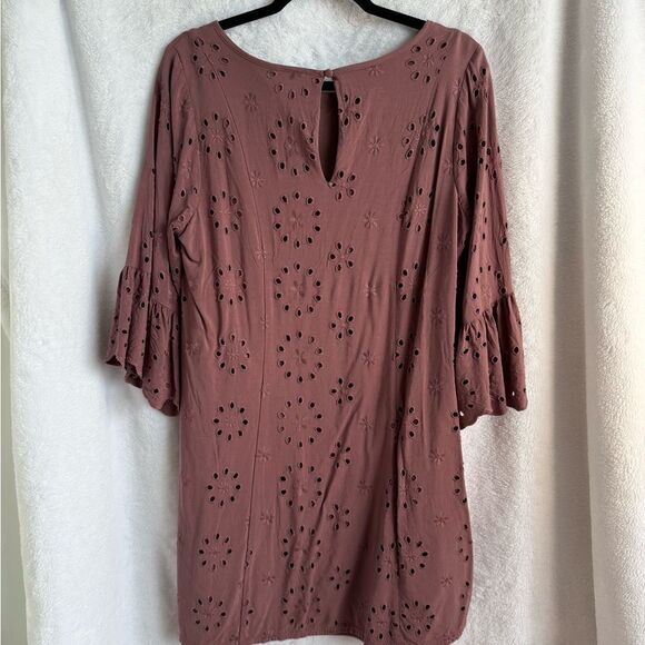 Torrid Mauve Eyelet Sheath Style Dress - Picture 4 of 4